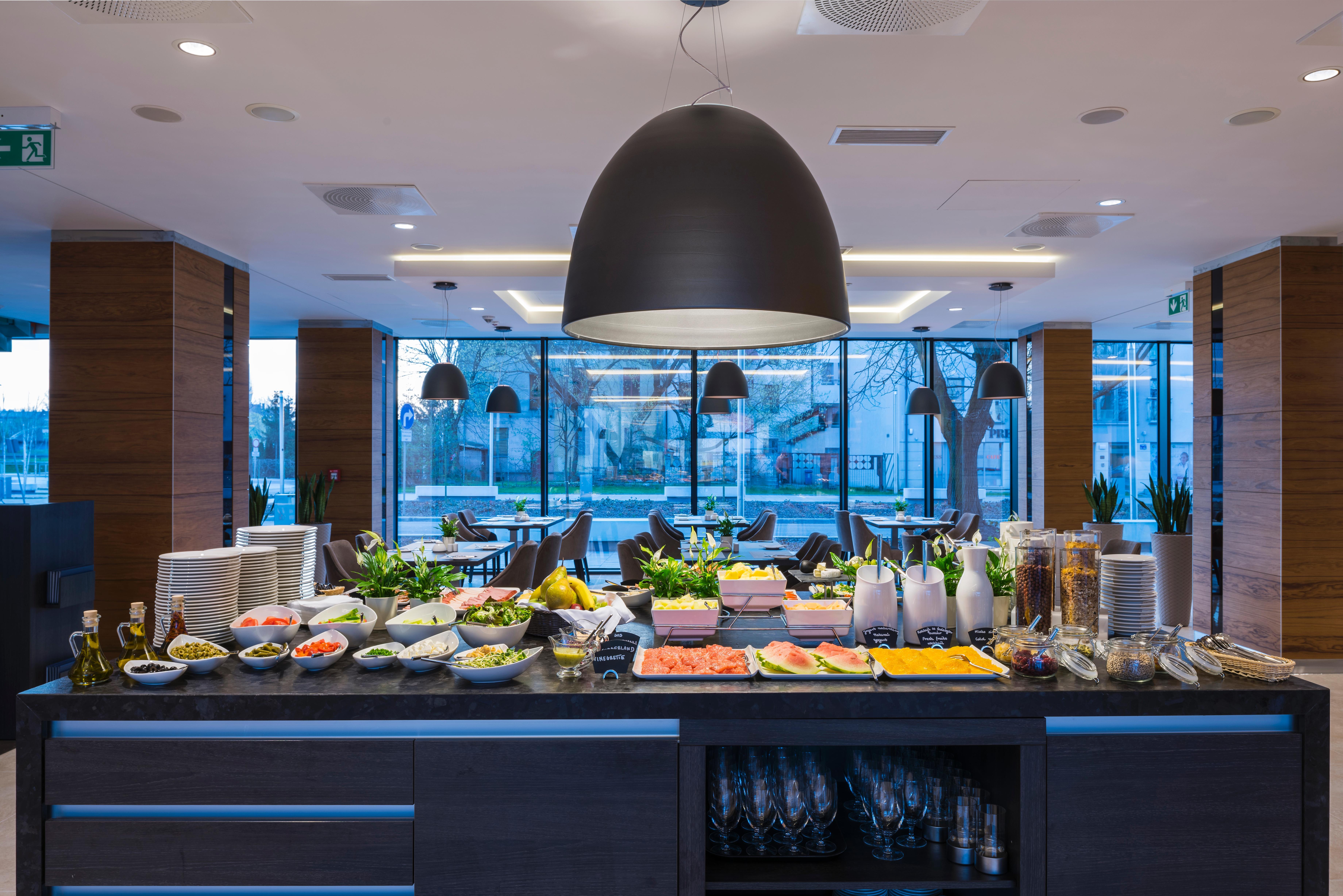Q Hotel Plus Krakow — Foto 1